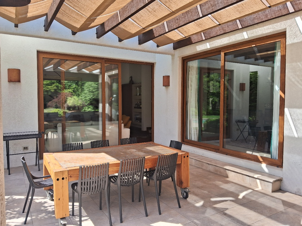 Venta Casa NP 5D en suite Walk-in cl&oacute;set 5B 2E 1B Chicureo - Colina