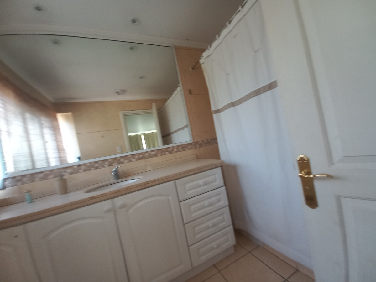 Venta Casa NP 4D en suite Walk-in cl&oacute;set 3B 3E 1B Chicureo - Colina