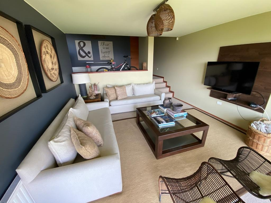 Venta Casa P 4D en suite Walk-in cl&oacute;set 4B 2E 1B El Huinganal - Lo Barnechea