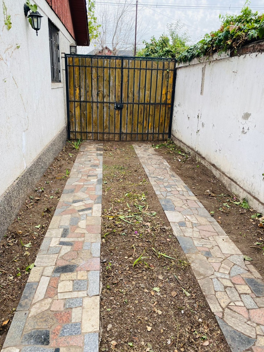 Arriendo Casa 3D 1B 3E 1B  - Las Condes