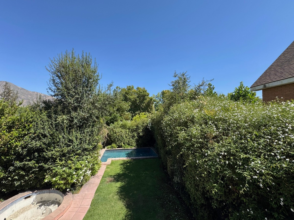 Venta Casa P 5D en suite Walk-in cl&oacute;set 5B 2E 1B Los Trapenses - Lo Barnechea