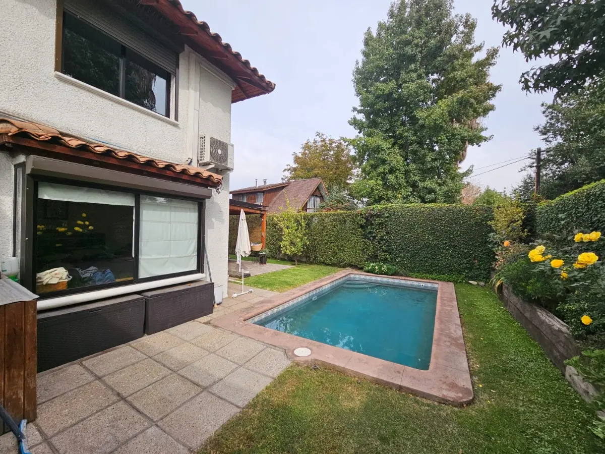 Venta Casa NOSP 4D en suite Walk-in cl&oacute;set 3B 3E Carlos Ossand&oacute;n - La Reina