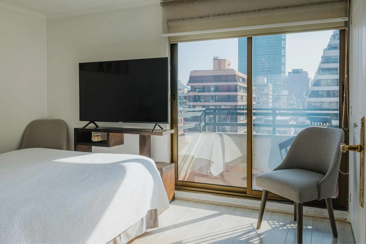 Venta Departamento NP 2D 1B 1E 1B Barrio El Golf - Las Condes