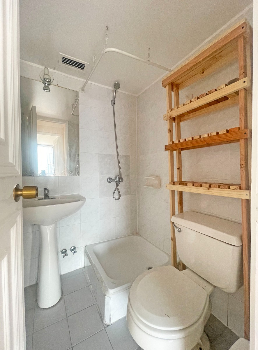 Arriendo Departamento 2D Metro Escuela Militar - Las Condes