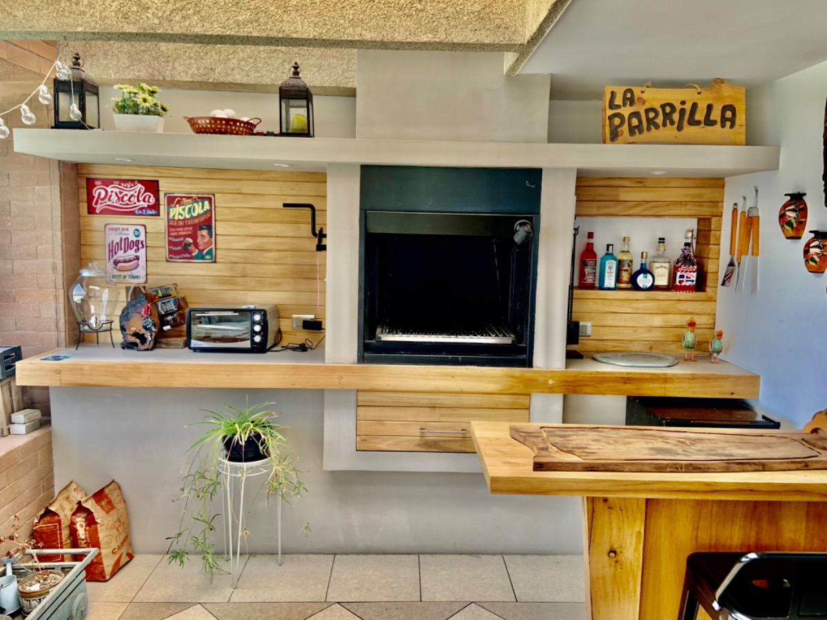 Arriendo Departamento SO 2D en suite 2B 1E 1B Rotonda Atenas - Las Condes