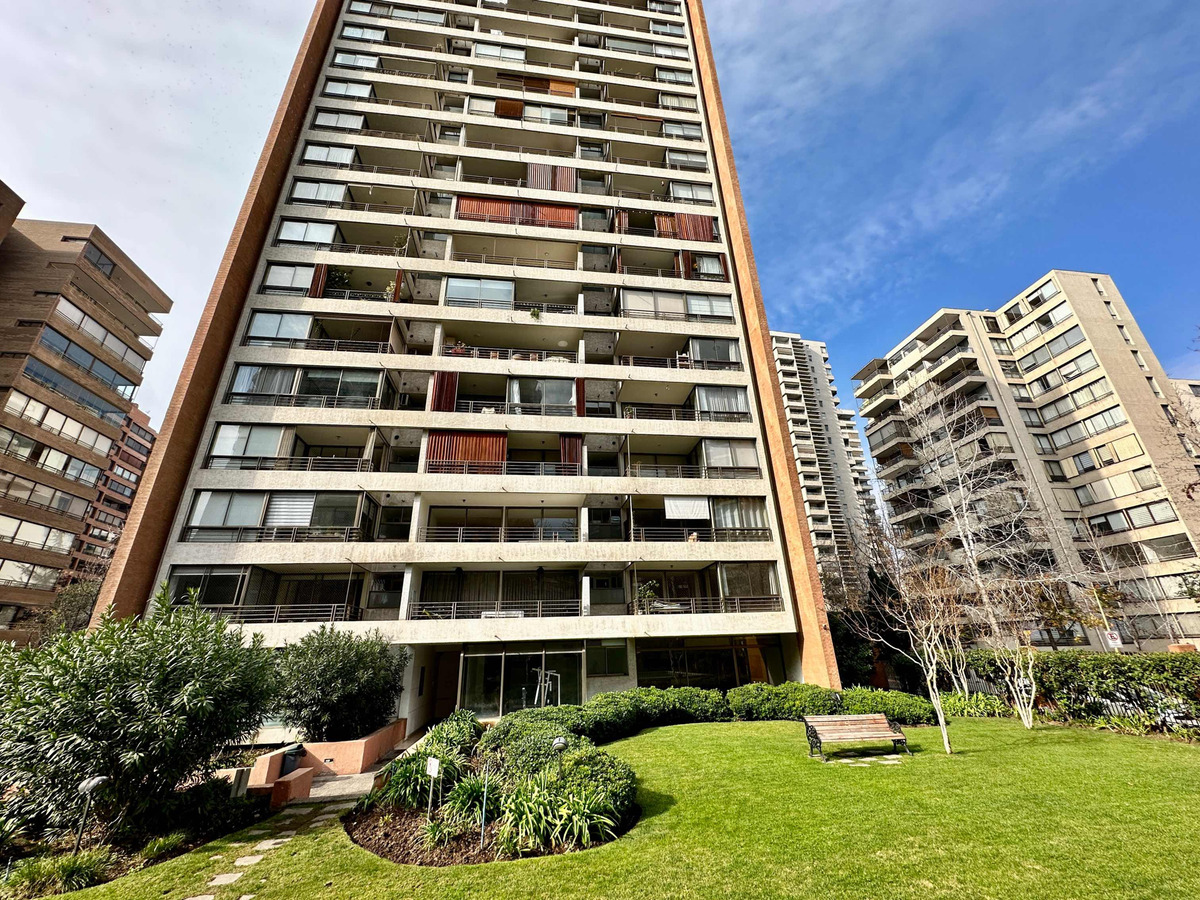 Arriendo Departamento NP 2D en suite Walk-in cl&oacute;set 2B 1E 1B Metro Manquehue - Apumanque - Las Condes