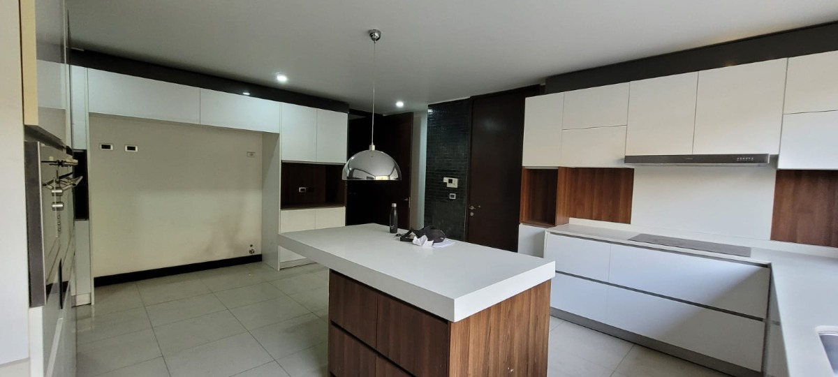 Arriendo Departamento P 5D en suite Walk-in cl&oacute;set 4B 3E 1B Lo Curro - Vitacura
