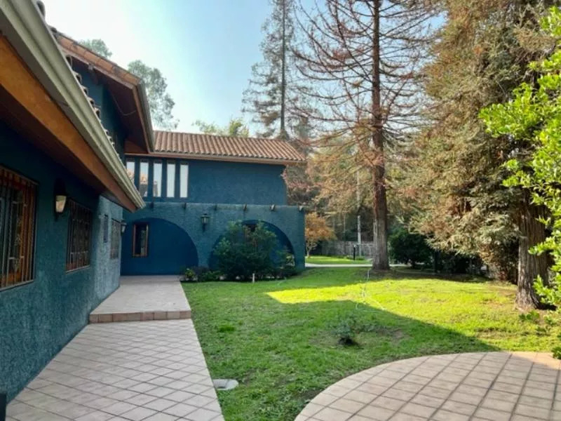 Venta Casa NO 8D 8B 5E 1B La Reina Alta - La Reina