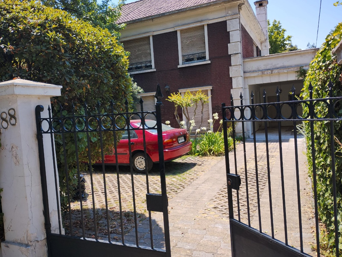 Venta Casa NO 4D en suite 4B 5E 1B Metro Escuela Militar - Las Condes