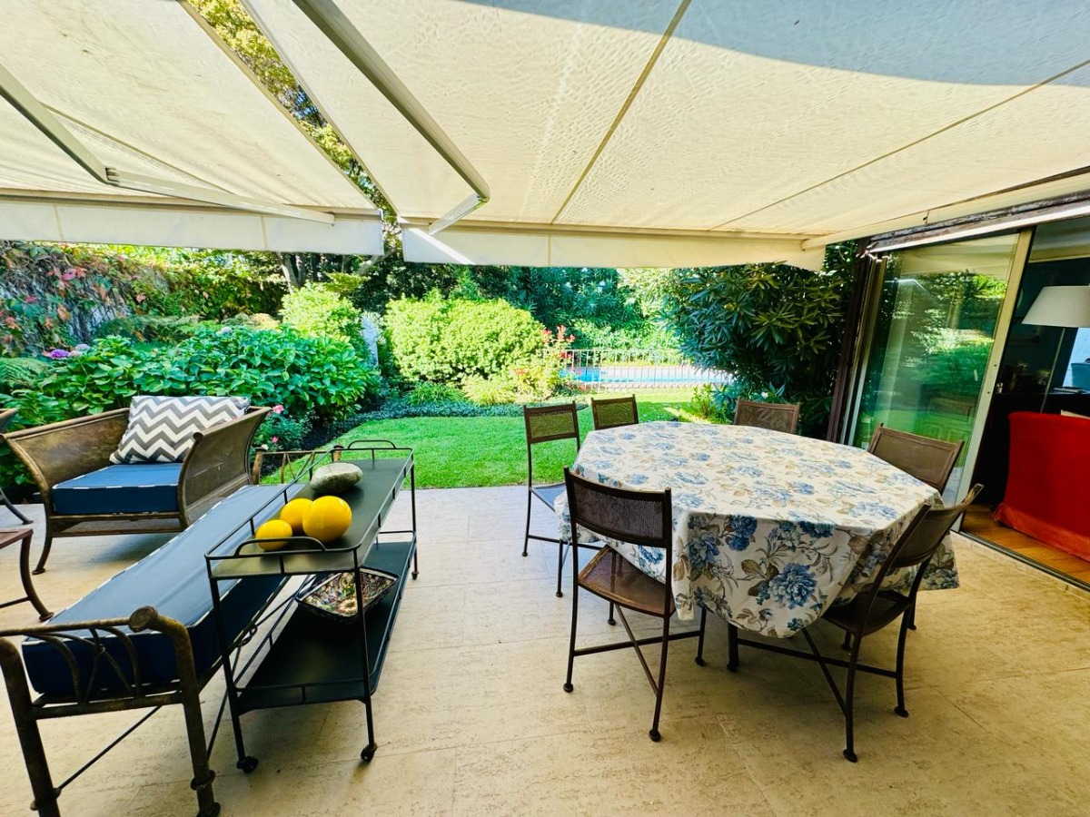 Venta Casa NO 3D 2B 2E Juan XXIII - Vitacura