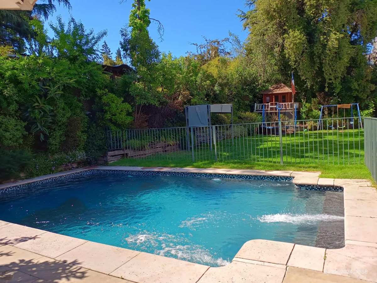 Arriendo Casa O 5D en suite Walk-in cl&oacute;set 4B 4E Los Dominicos - Las Condes