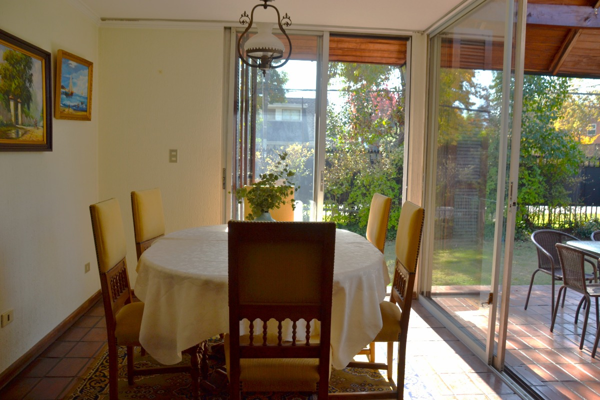 Venta Casa NO 4D en suite Walk-in cl&oacute;set 2B 2E 4B Estadio Croata - Vitacura