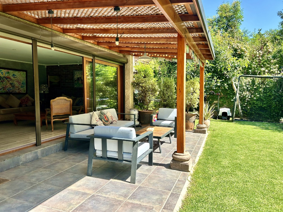 Arriendo Casa NO 4D en suite Walk-in cl&oacute;set 4B 4E 1B Mall Sport - Las Condes