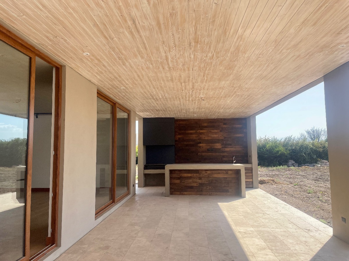 Venta Casa N 6D en suite Walk-in cl&oacute;set 5B 5E 2B Chicureo - Colina