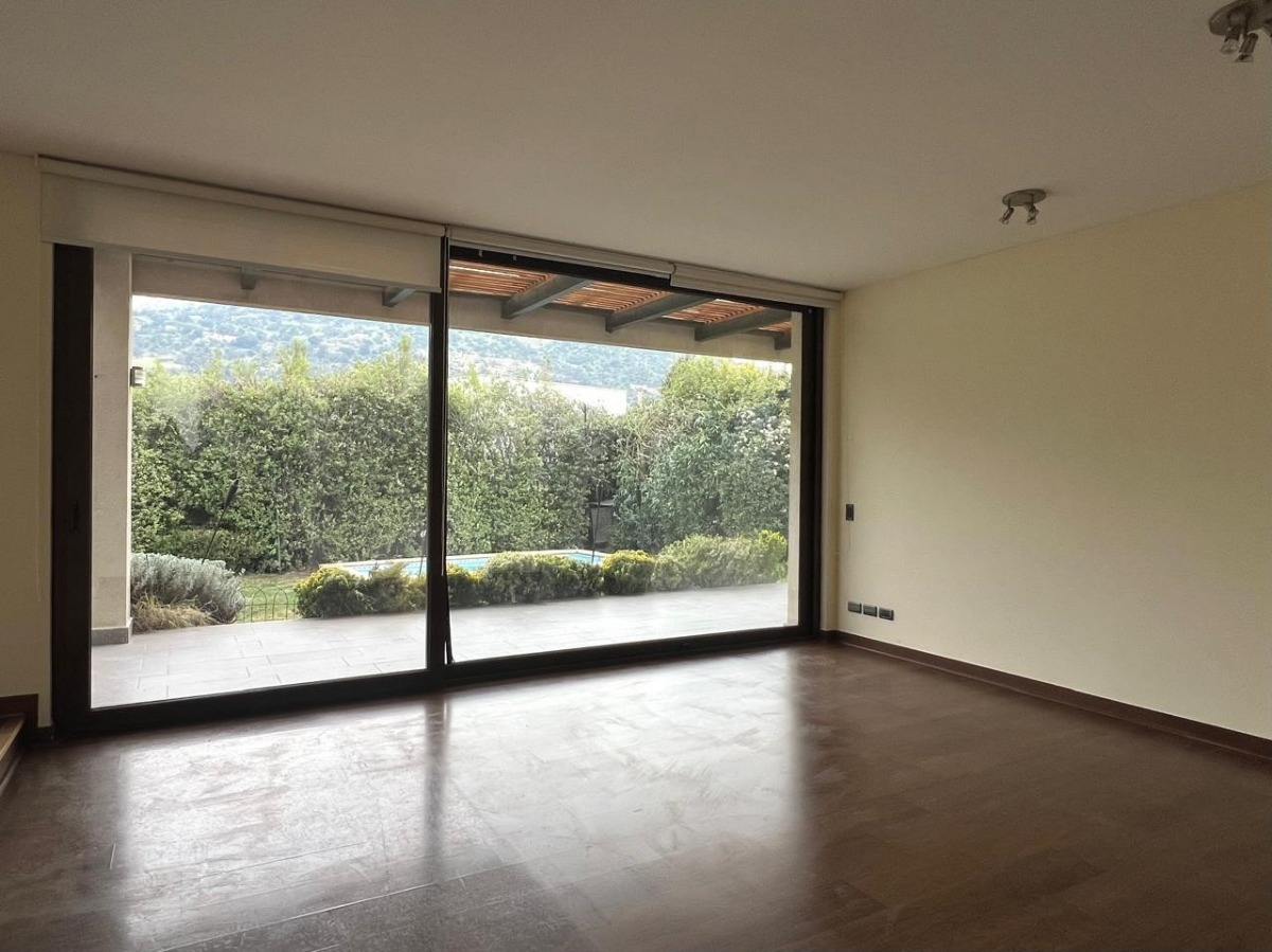 Arriendo Casa NO 5D 5B 3E 1B Los Trapenses - Lo Barnechea