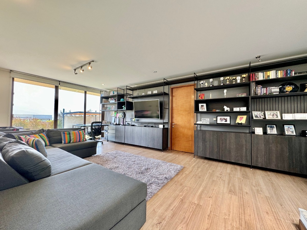Venta Casa NO 4D en suite Walk-in cl&oacute;set 3B 2E 1B Los Trapenses - Lo Barnechea