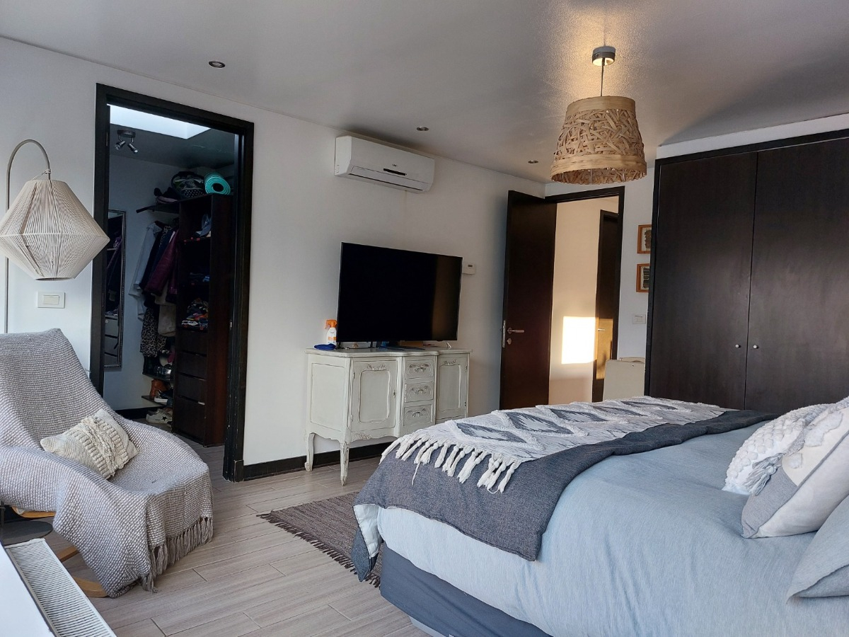 Venta Casa NO 4D en suite Walk-in cl&oacute;set 3B 1E 1B Estadio Manquehue - Vitacura