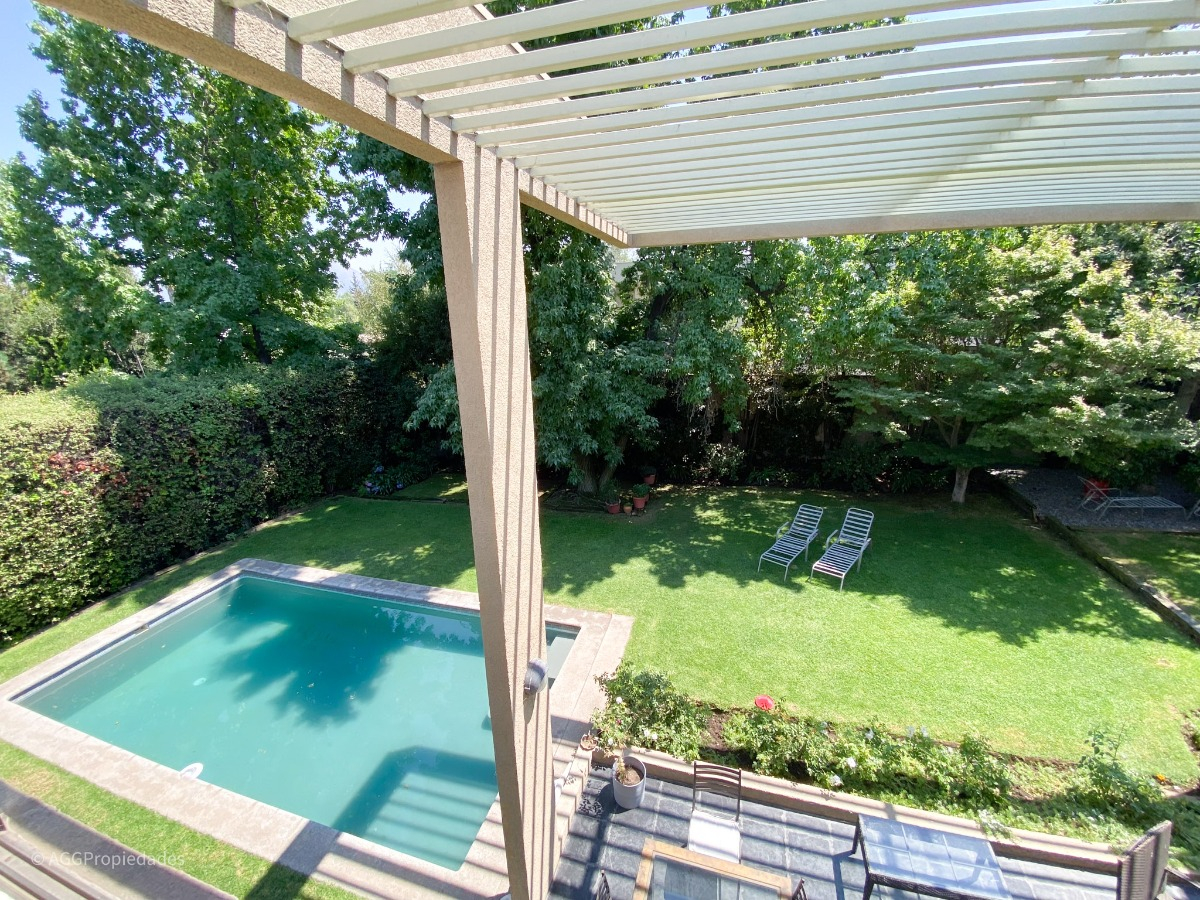 Venta Casa 5D Los Dominicos - Las Condes