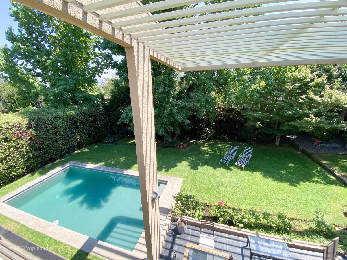 Venta Casa 5D Los Dominicos - Las Condes
