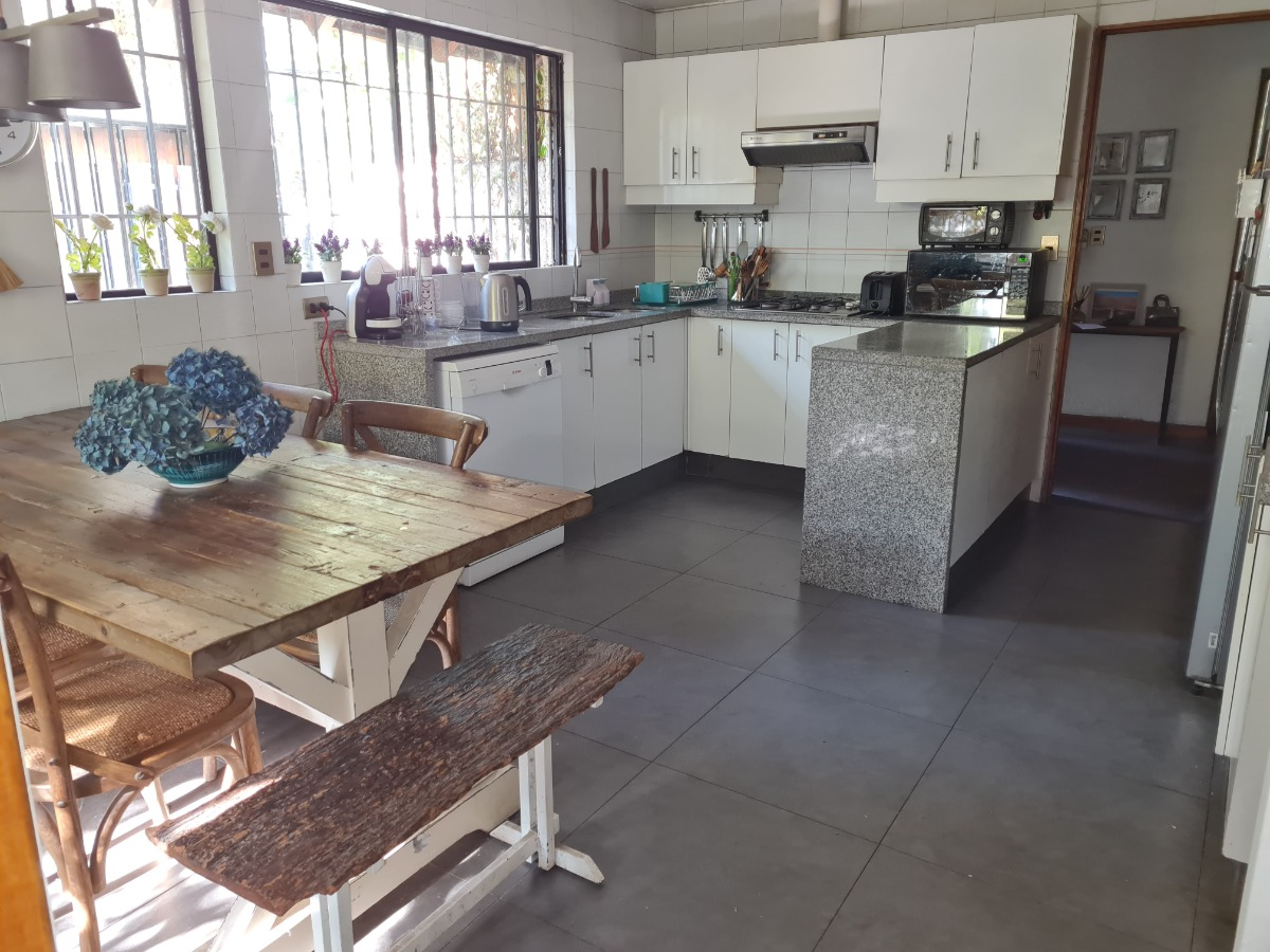 Venta Casa NO 5D en suite Walk-in cl&oacute;set 4B 2E 1B La Dehesa - Lo Barnechea