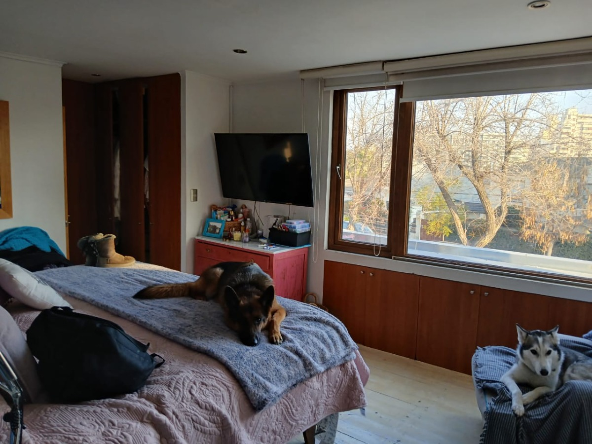 Venta Casa NO 4D en suite 3B 2E 1B Rotonda Atenas - Las Condes