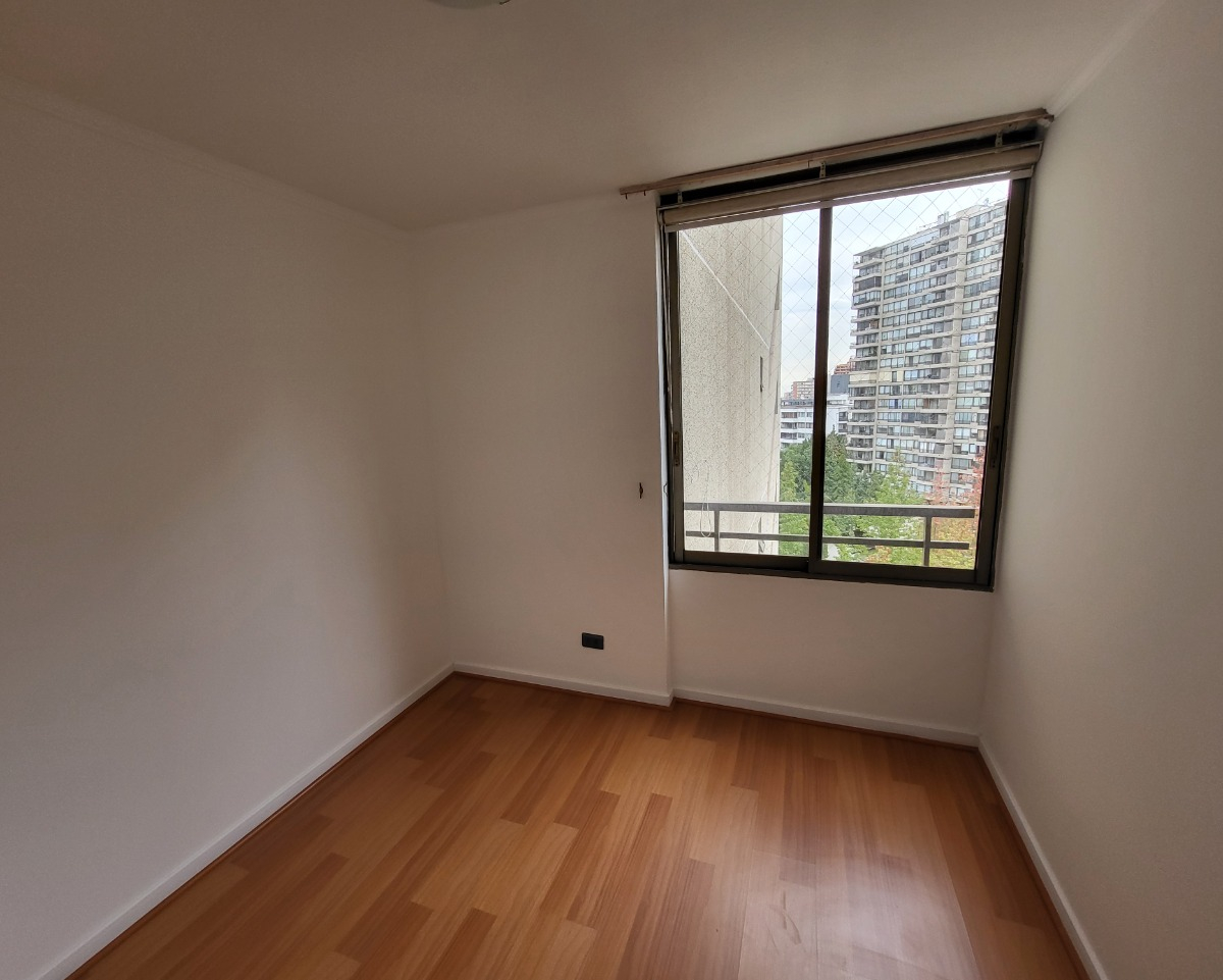 Arriendo Departamento NO 3D en suite Walk-in cl&oacute;set 3B 1E 1B Metro Manquehue - Apumanque - Las Condes