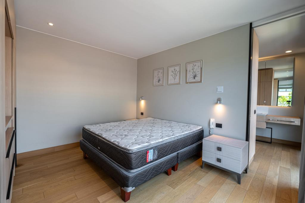 Arriendo Departamento 1D Barrio El Golf - Las Condes