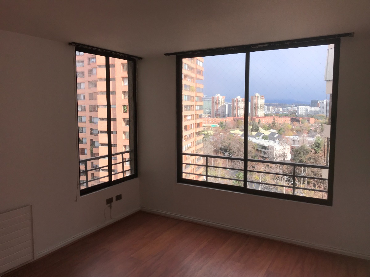 Venta Departamento SP 3D en suite Walk-in cl&oacute;set 3B 2E 1B Metro Manquehue - Apumanque - Las Condes