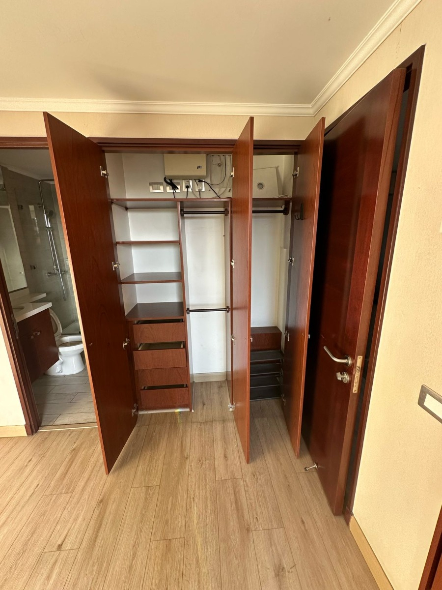 Arriendo Departamento N 2D en suite 2B 2E 1B Alto Las Condes - Las Condes