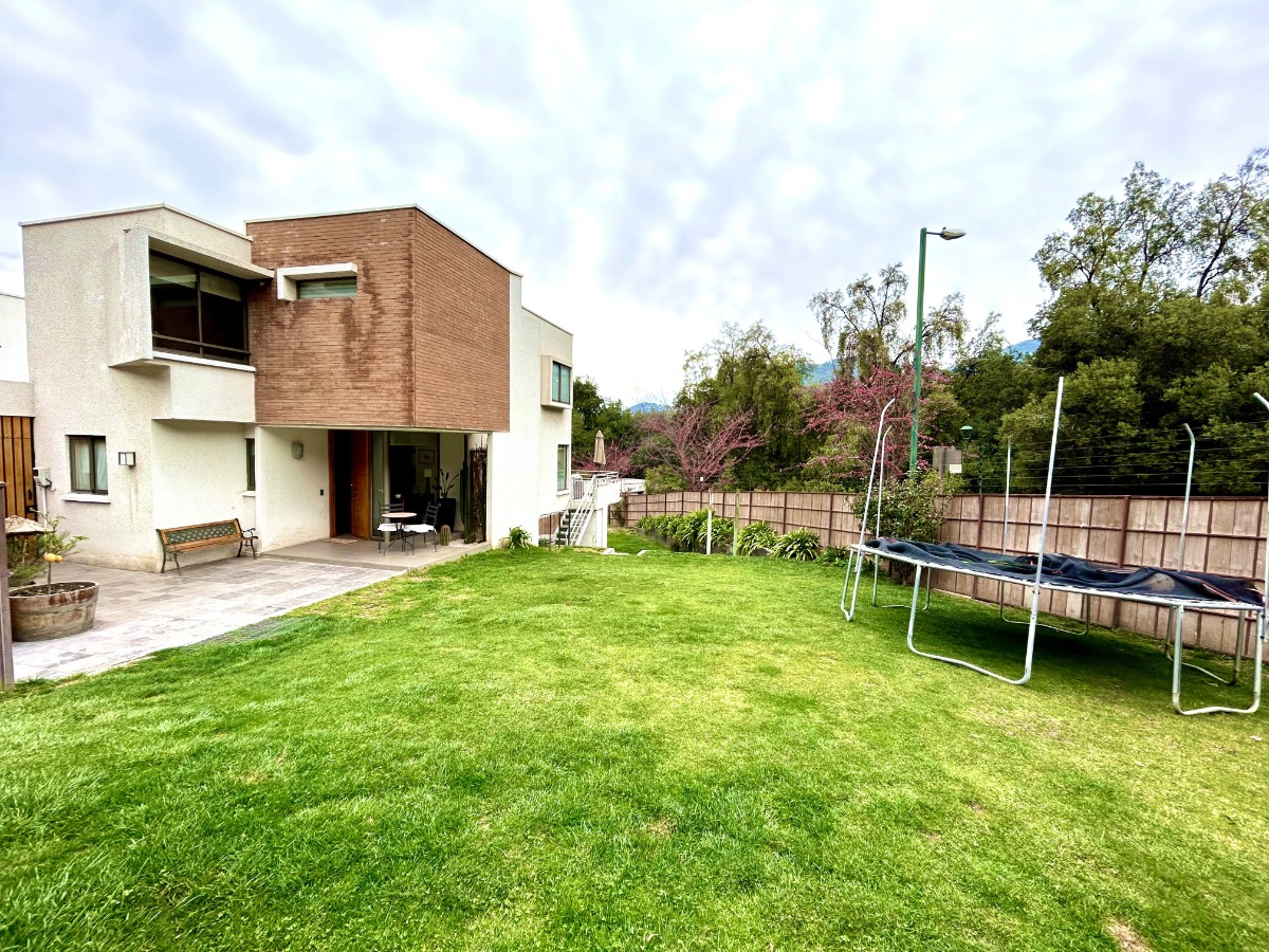 Venta Casa S 3D en suite Walk-in cl&oacute;set 3B 3E 1B Los Trapenses - Lo Barnechea