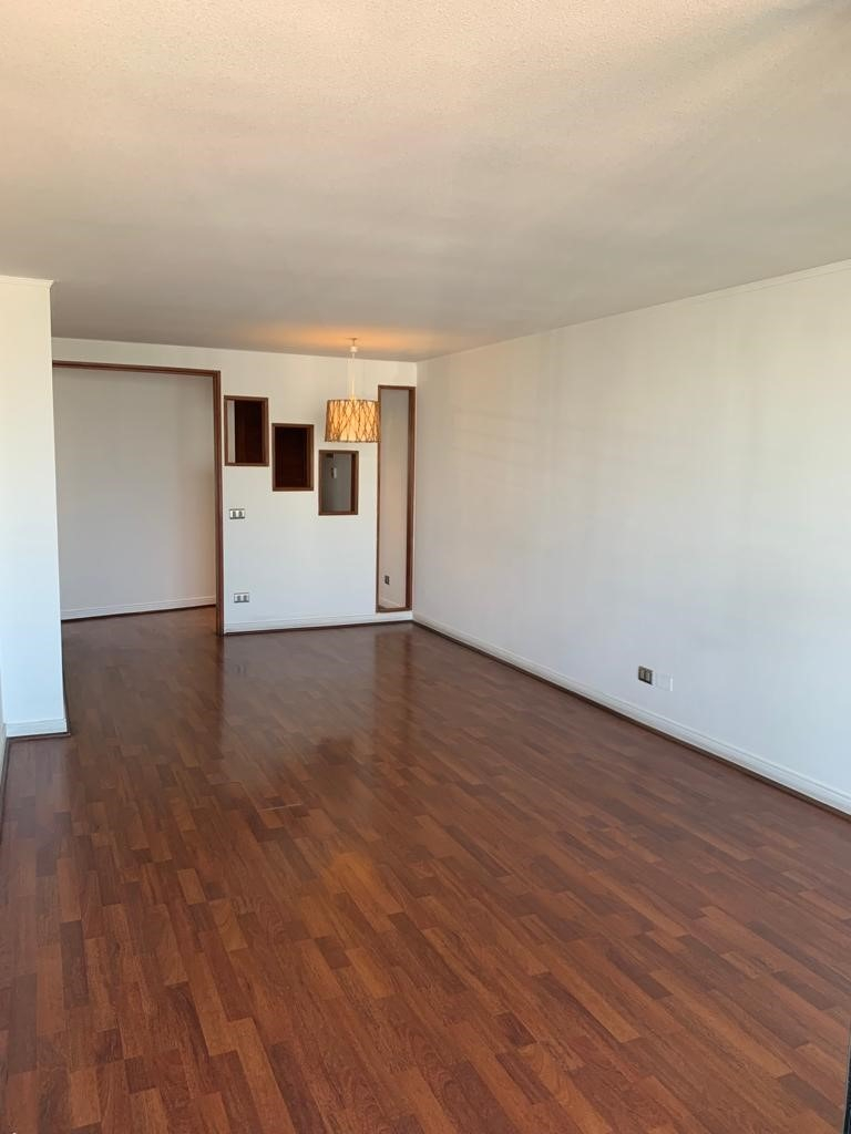 Arriendo Departamento NP 3D en suite 2B 1E 1B Metro Escuela Militar - Las Condes