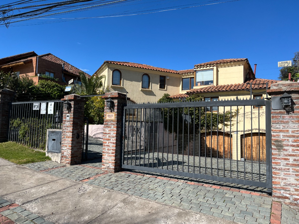 Venta Casa NOSP 5D 5B 2E Los Dominicos - Las Condes