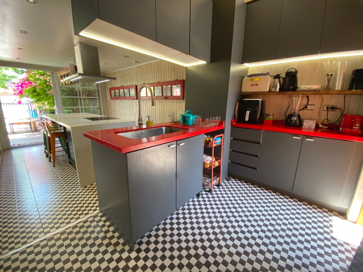 Venta Casa SO 4D Walk-in cl&oacute;set 2B 2E Rotonda Atenas - Las Condes