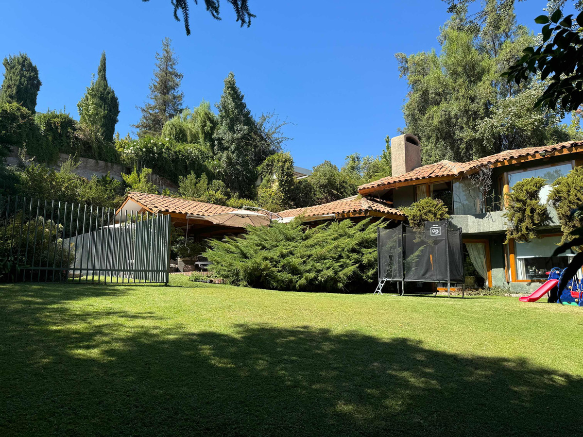 Venta Casa 5D 4B 7E El Huinganal - Lo Barnechea