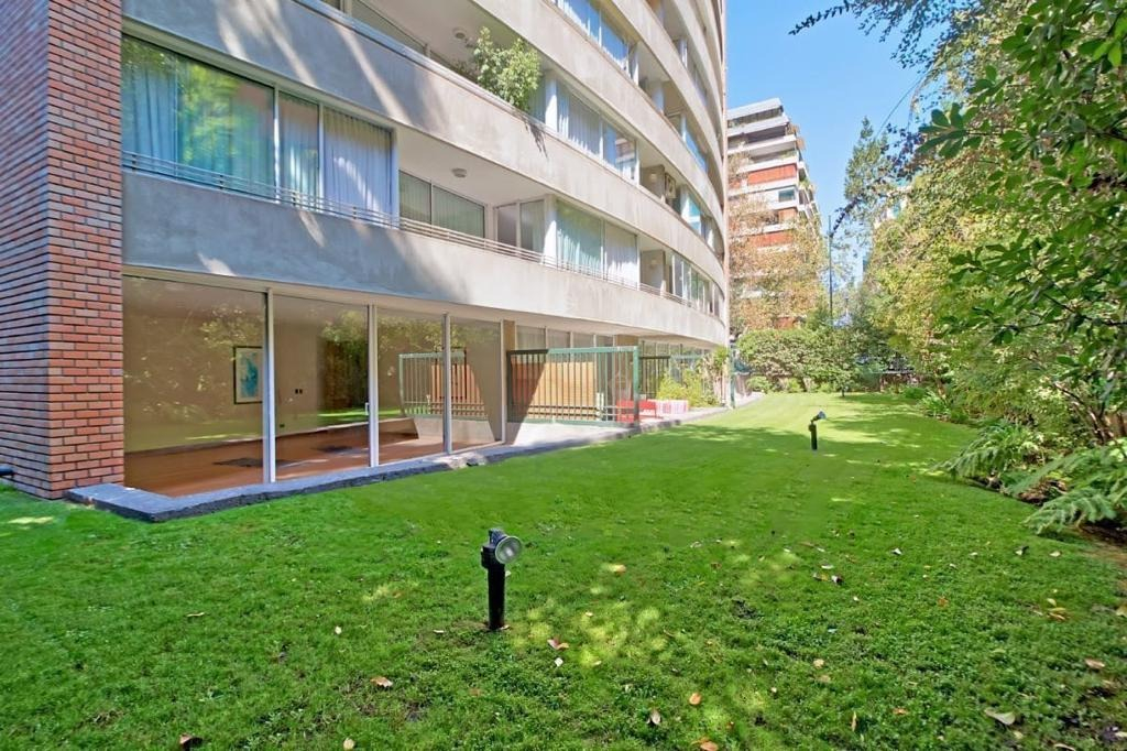 Arriendo Departamento 5D Barrio El Golf - Las Condes