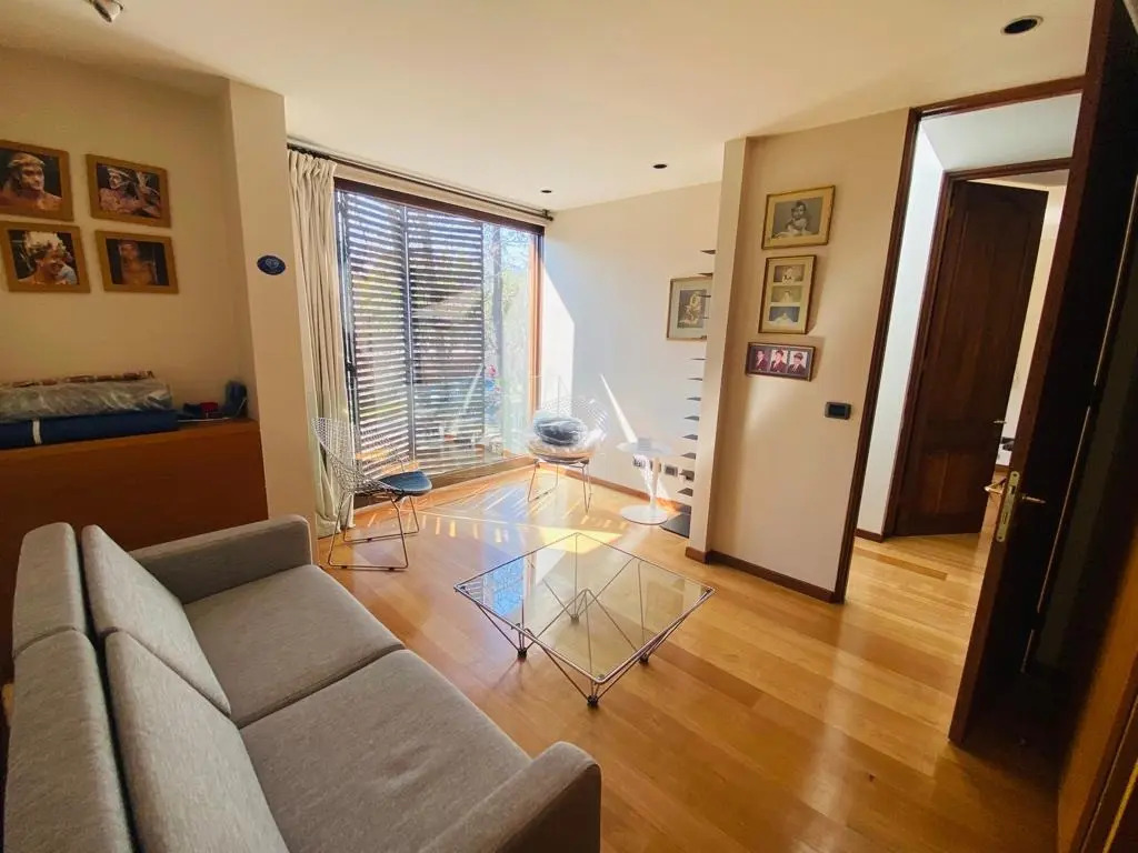 Venta Casa NP 4D en suite Walk-in cl&oacute;set 4B 6E 1B Estadio Croata - Vitacura