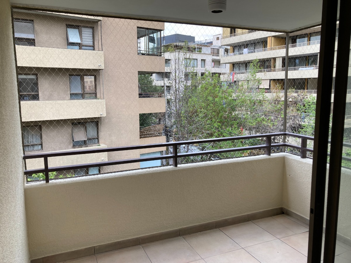 Venta Departamento SO 2D en suite 2B 1E 1Bd Las Lilas - Providencia