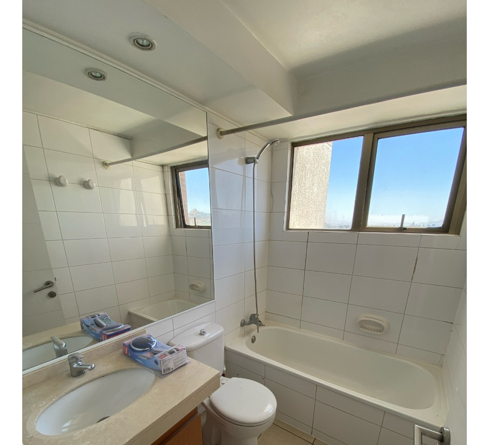 Arriendo Departamento NO 2D 2B 1E 1B Barrio El Golf - Las Condes