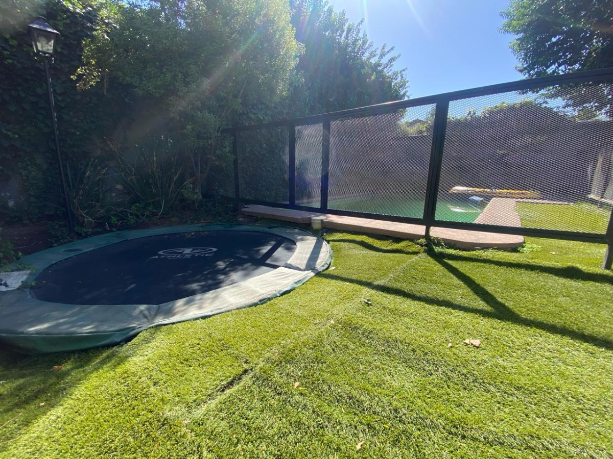Venta Casa NO 4D en suite Walk-in cl&oacute;set 3B 2E Metro Pr&iacute;ncipe de Gales - Country Club - La Reina