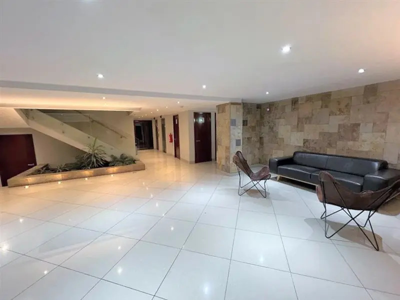 Venta INVERSION Depto Norte 2D en suite Walk-in cl&oacute;set 2B 2E 1B Alto Las Condes - Las Condes