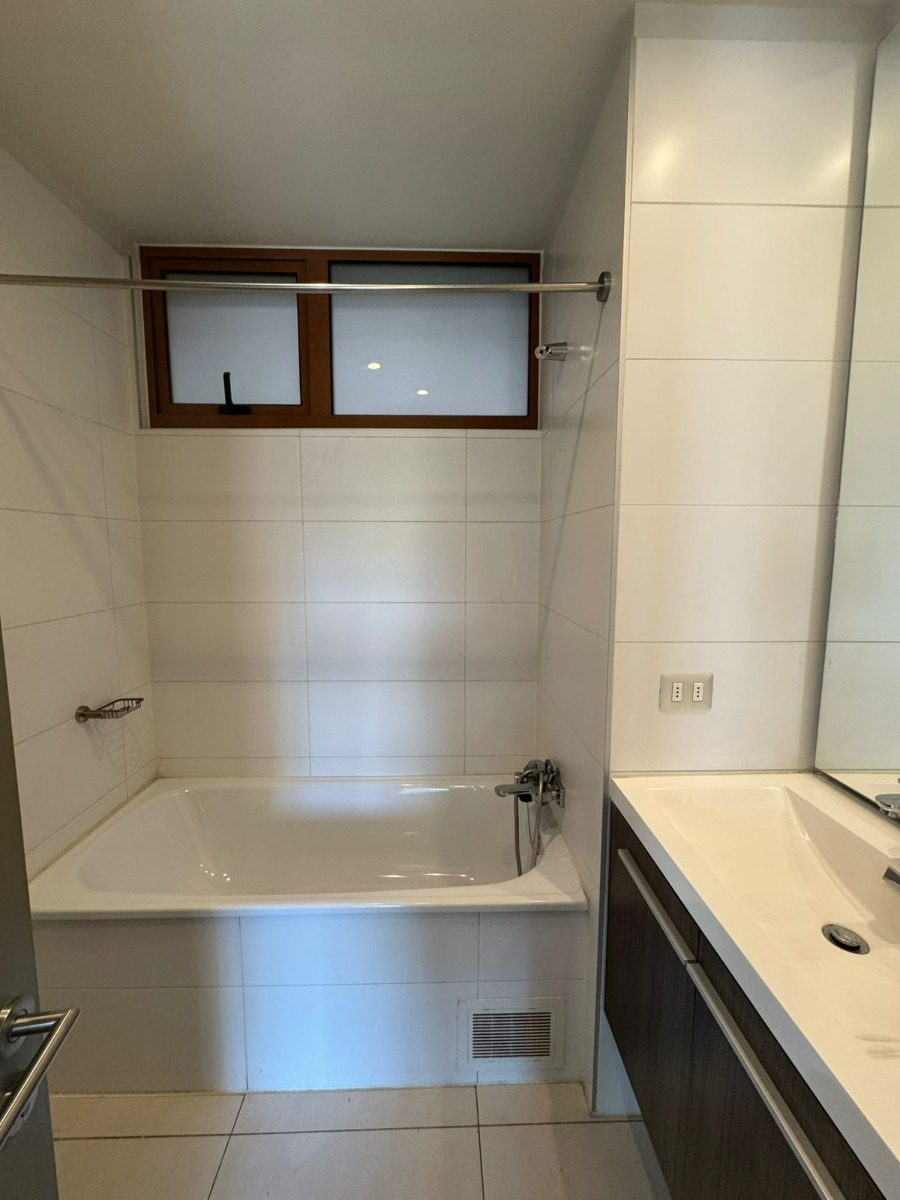 Arriendo Departamento N 2D en suite Walk-in cl&oacute;set 2B 2E 1B Los Dominicos - Las Condes