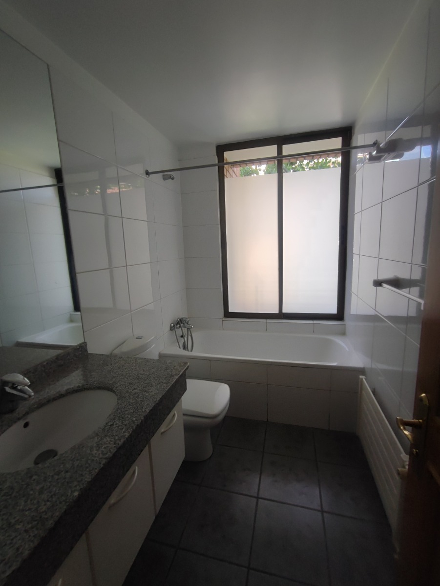 Venta Departamento 4D en suite Walk-in cl&oacute;set 3B 2E 1B  - Las Condes