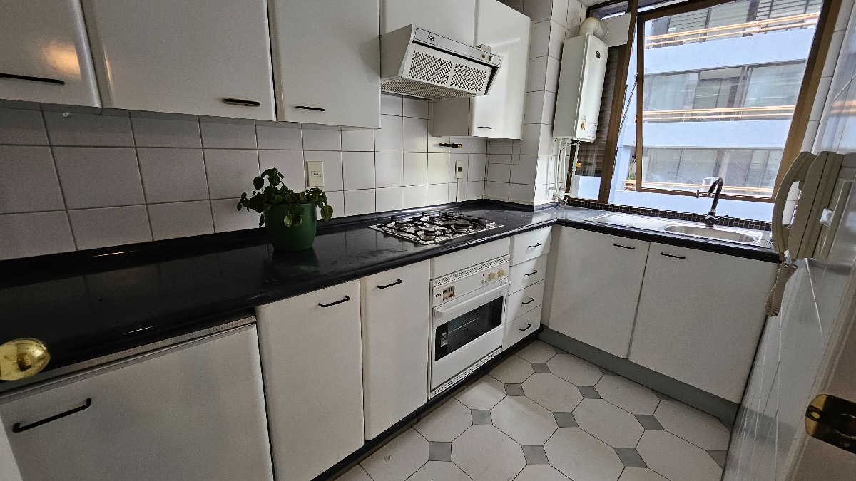 Venta Departamento NP 2D en suite 2B 1E 1B Centro Financiero - Las Condes