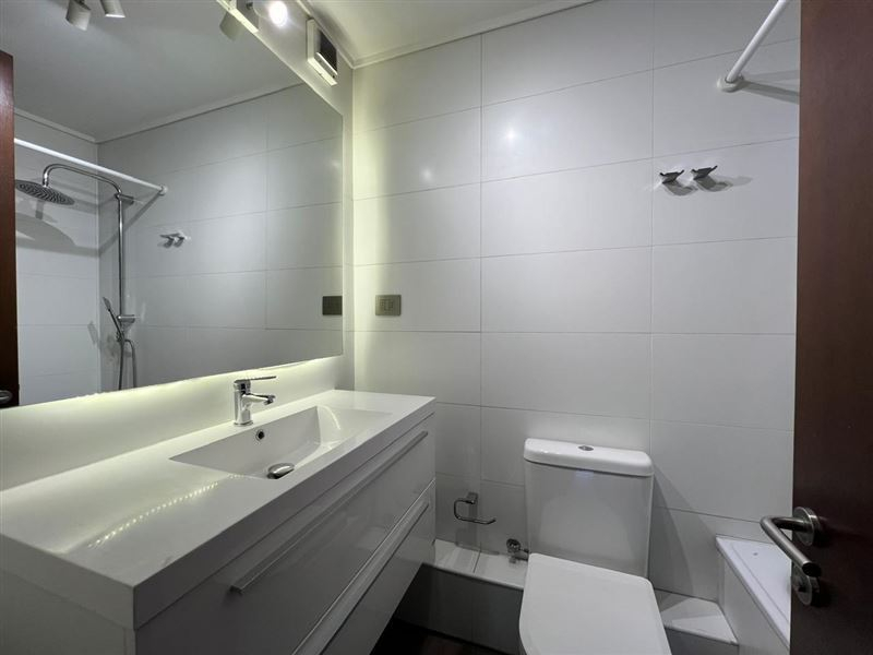 Venta Departamento Nor-Oriente 2D en suite Walk-in cl&oacute;set 2B 1E 1B Estadio Croata - Vitacura
