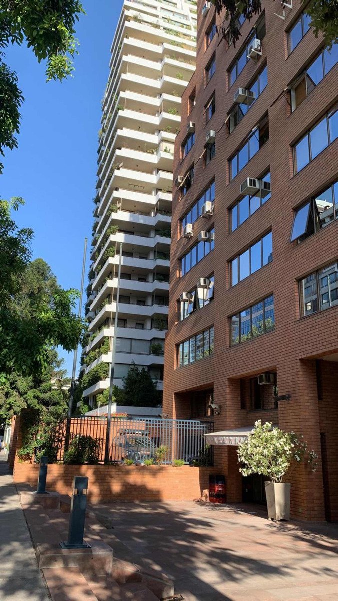 Arriendo Oficina 1B 1E Barrio El Golf - Las Condes