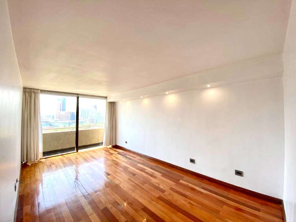 Arriendo Departamento 2D Parque Arauco - Las Condes