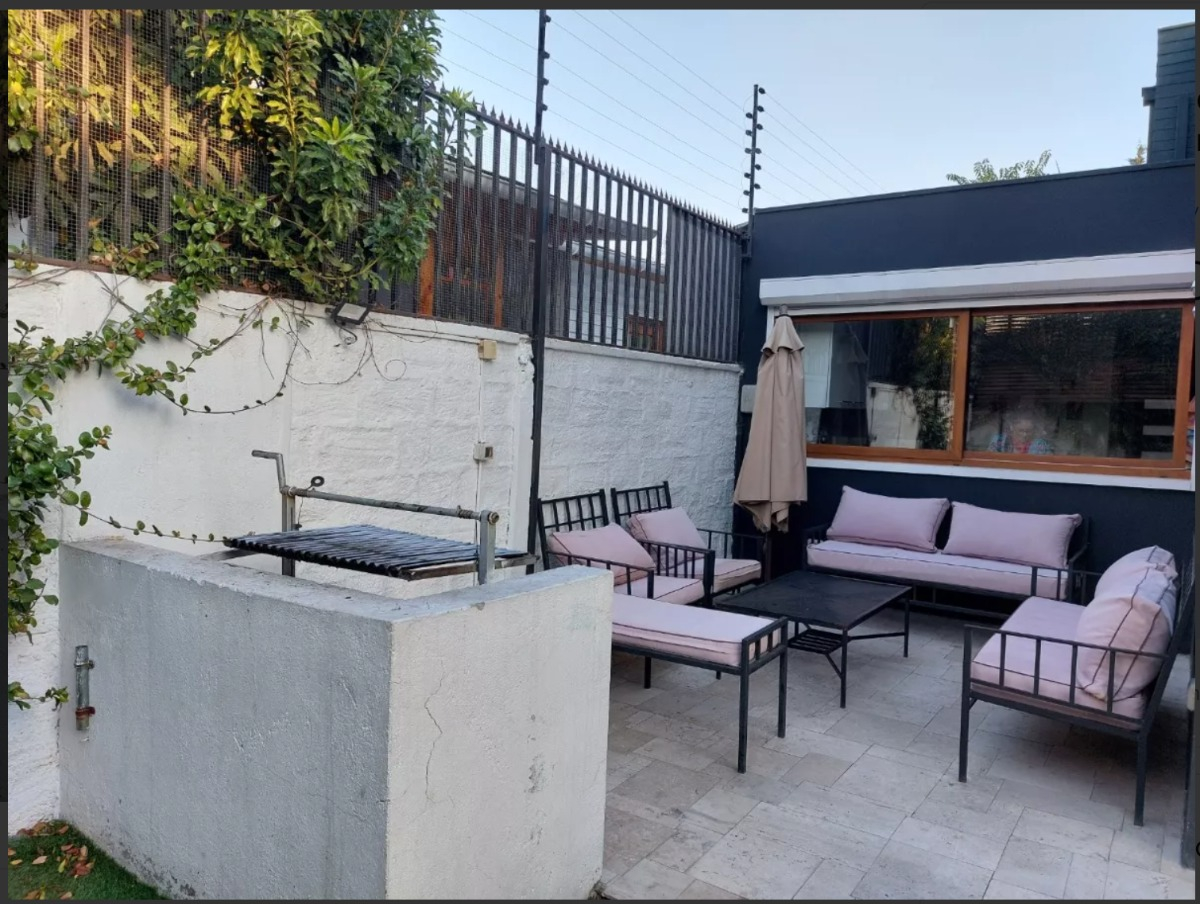 Venta Casa NO 4D en suite Walk-in cl&oacute;set 4B 2E 1B Estadio Manquehue - Vitacura