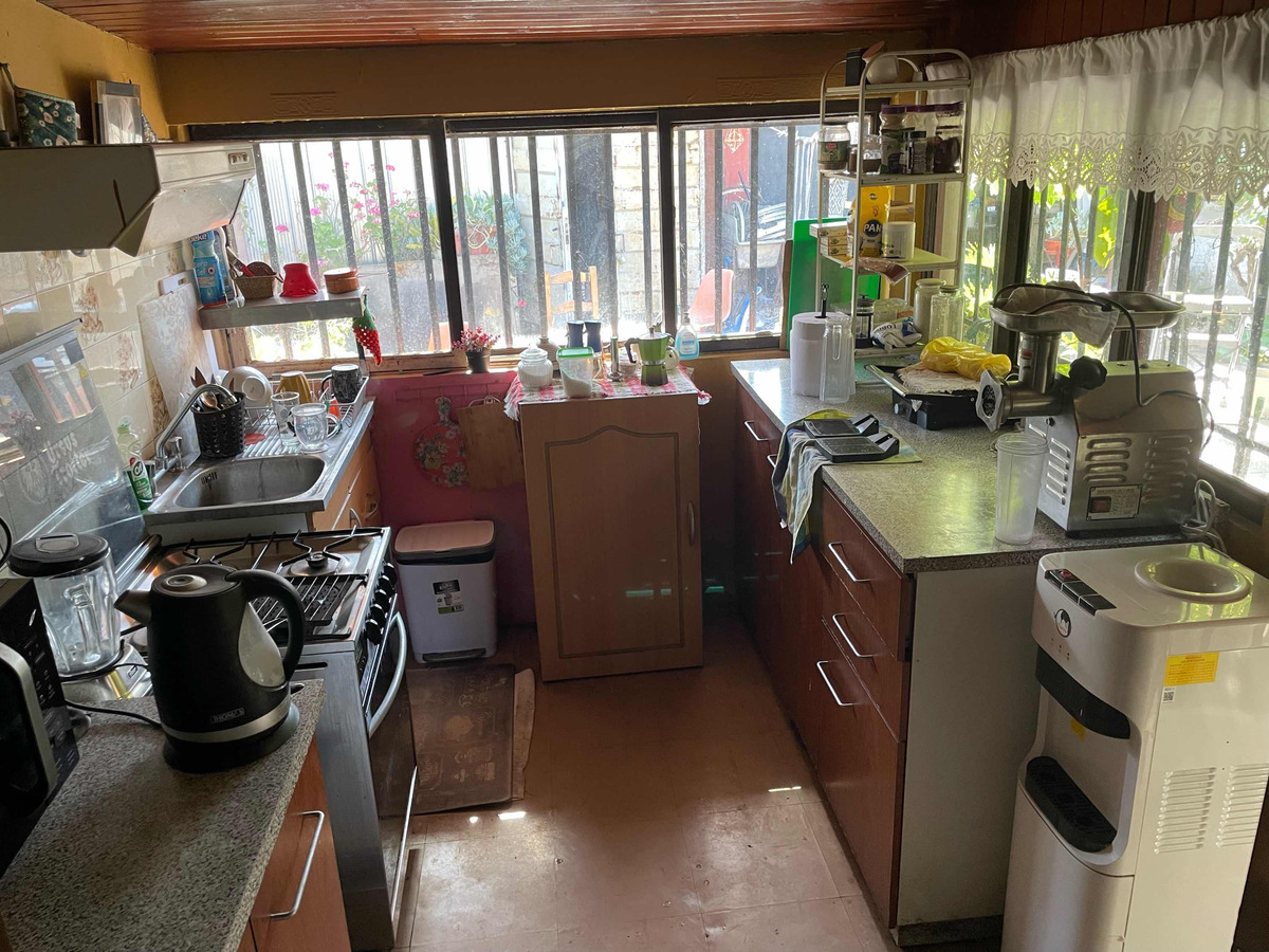 Casa Comercial Con Taller Y Galp&oacute;n