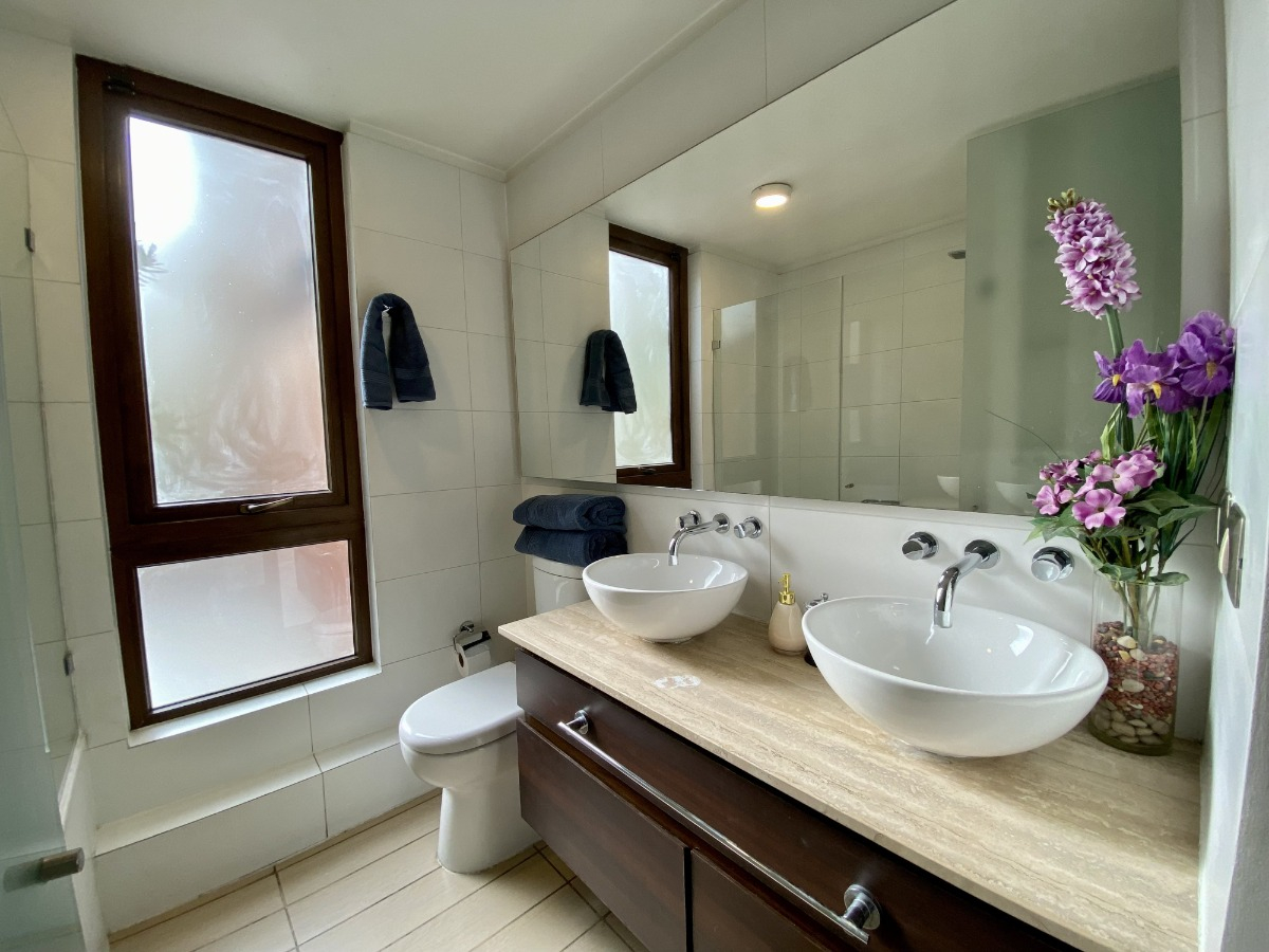 Venta Departamento NO 2D en suite Walk-in cl&oacute;set 2B 1E 1B Metro Manquehue - Apumanque - Las Condes