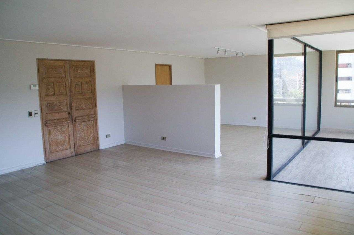 Venta Departamento N 4D en suite Walk-in cl&oacute;set 4B 2E 1B Barrio El Golf - Las Condes